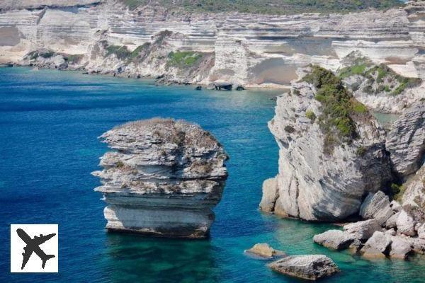 ¿Cómo se llega a Córcega desde Marsella en ferry?