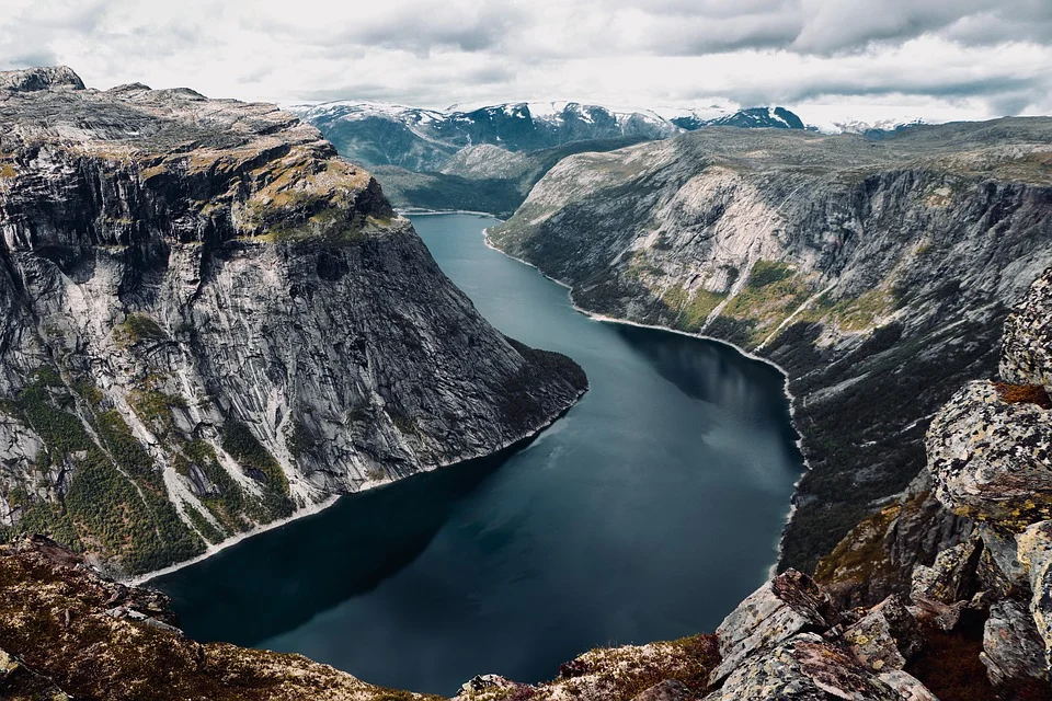 Honeymoon Ideas in the Norwegian Fjords