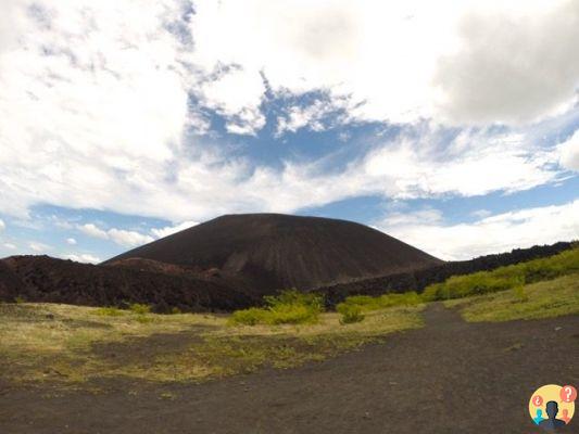 Skibunda en el volcán Cerro Negro en Nicaragua