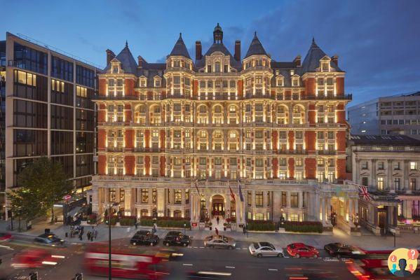 Hotel a cinque stelle a Londra – I 10 migliori e più lussuosi