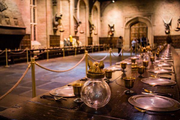 Cena de san valentin harry potter gran salon de hogwarts warner bros studio londres