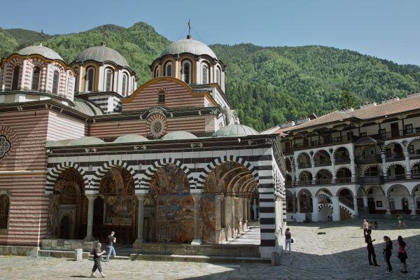 Mosteiros búlgaros