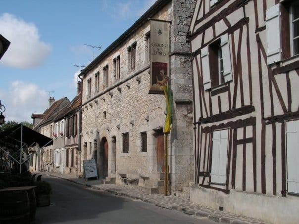 Provins, Francia: cómo llegar, cuándo ir, qué hacer y las principales atracciones