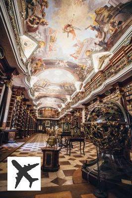 Visiter la bibliothèque du Clementinum à Prague