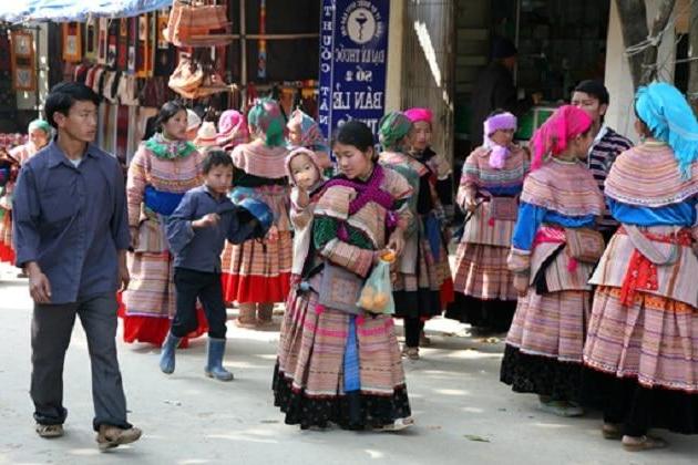 Le marché ethnique de Bac Ha dans la région de Sapa