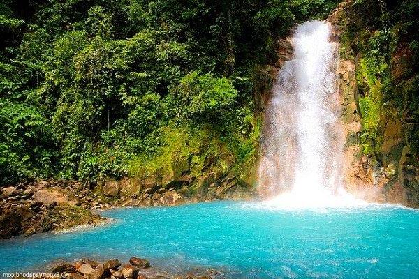 La cascade du Rio Celeste au Costa Rica