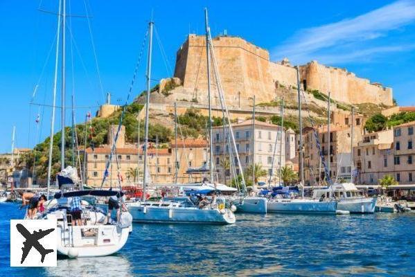 Location de bateau à Bonifacio : comment faire et où ?