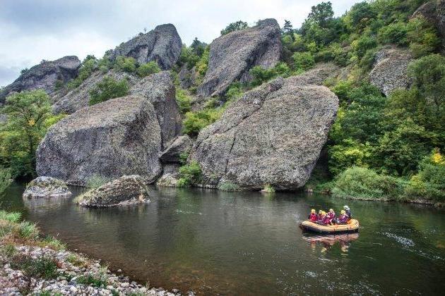 3 endroits où faire du rafting en Auvergne