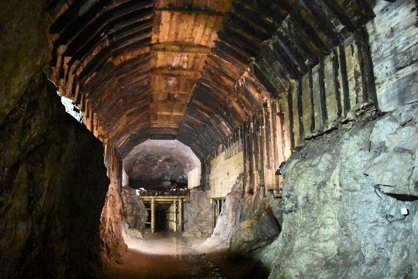 Tunnel nazisti in Polonia der Riese Osowka