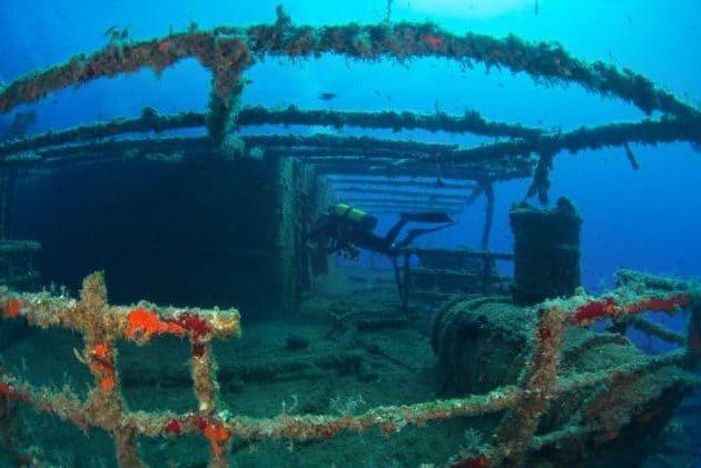 Les 13 meilleurs endroits où faire de la plongée à Paros