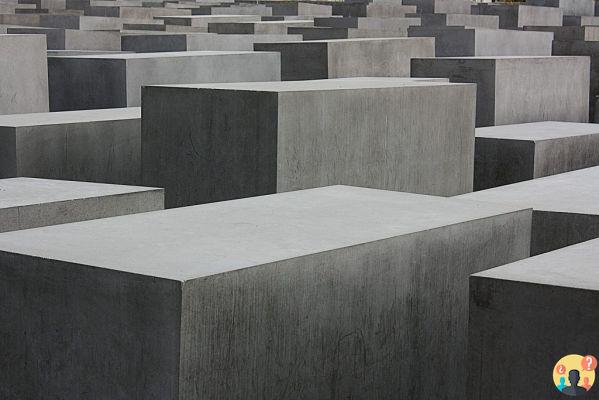 Holocaust Memorial – What to know before you go