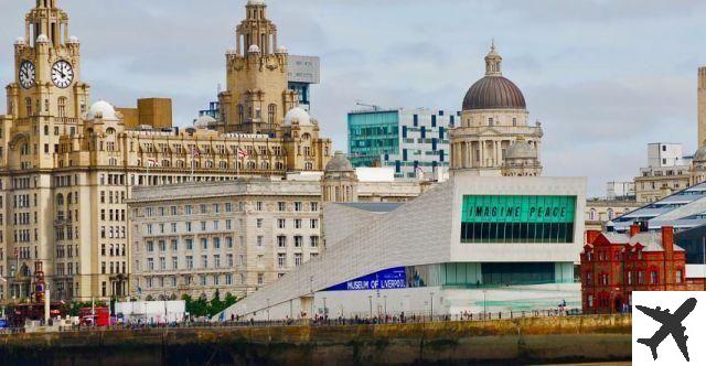 ¡Explora la ciudad de Liverpool utilizando el transporte público!