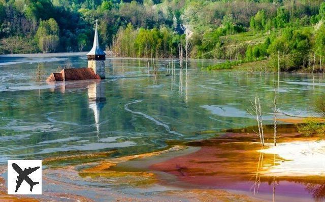 Geamăna, un village roumain inondé par un lac toxique