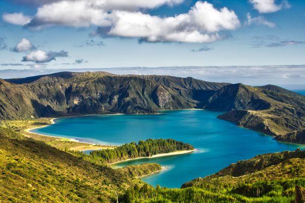 Which islands to visit in the Azores: tips and guide to the islands