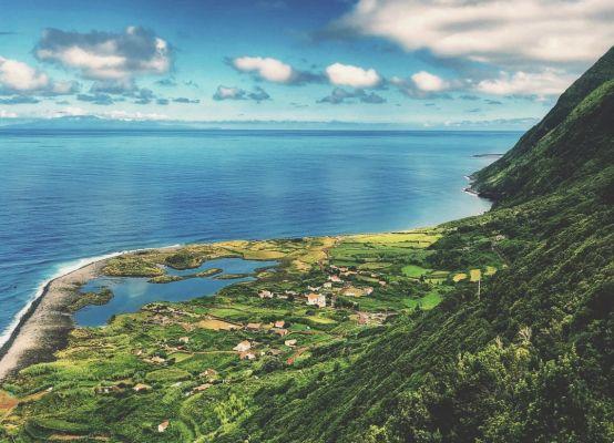 Which islands to visit in the Azores: tips and guide to the islands