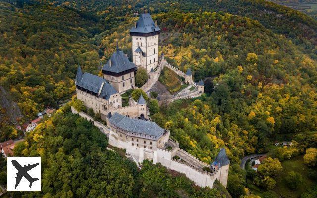 Visit Karlstejn Castle from Prague