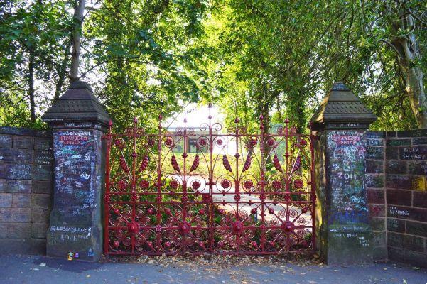 Strawberry Field John Lennon apre al pubblico il percorso dei Beatles a Liverpool