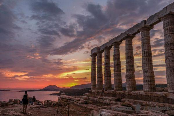 pôr do sol cabo sounion grécia