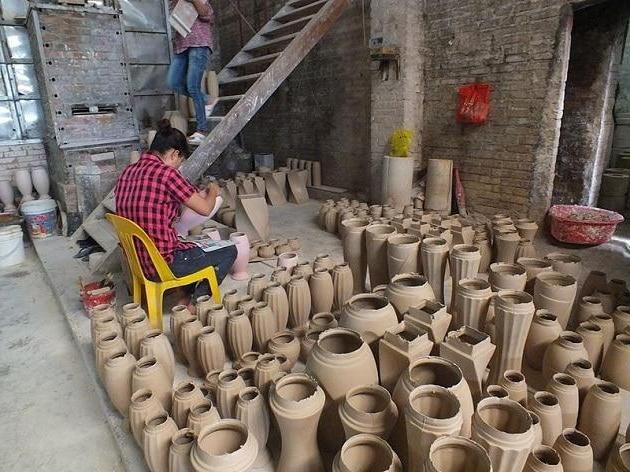 Visiter Bat Trang, le village de porcelaine à coté de Hanoi