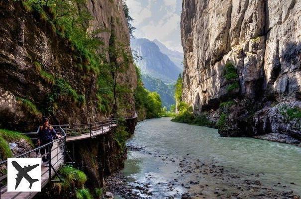 Le passage dans les gorges de l’Aar en Suisse