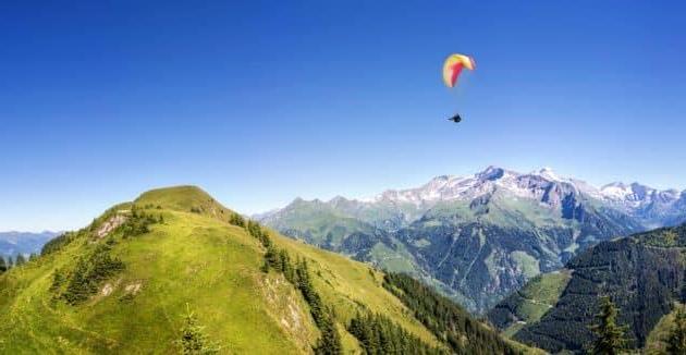 7 endroits où faire du parapente dans les Alpes