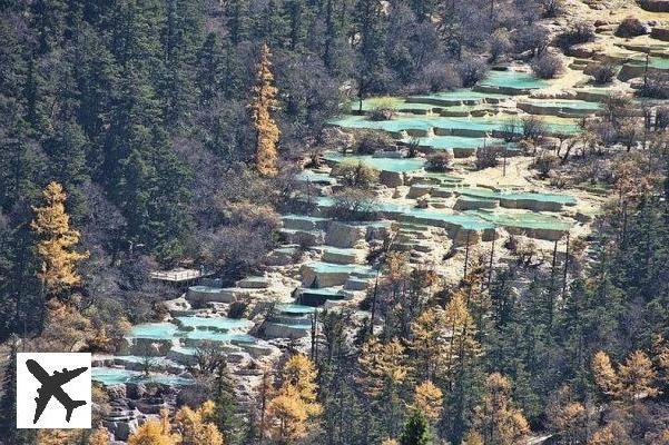 Découvrez Huanglong et ses piscines calcaires en Chine