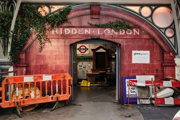 Exposicion sobre las estaciones ocultas metro londres