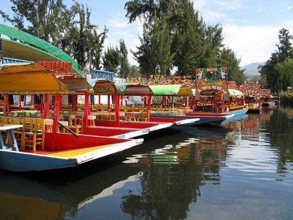 Visita los jardines flotantes de Xochimilco en la Ciudad de México