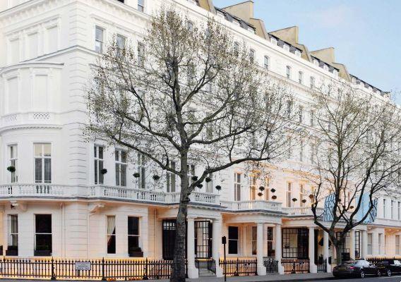 Ninera Mary Poppins Hotel Kensington Londra