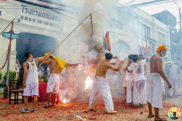 Festival de los Nueve Dioses en Phuket