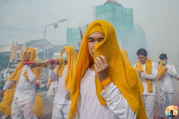 Festival de los Nueve Dioses en Phuket