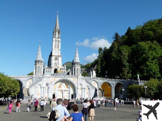 Visite o Santuário de Nossa Senhora de Lourdes: bilhetes, tarifas, horários de abertura