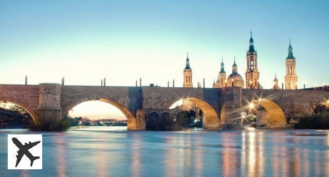 In which district to stay in Zaragoza?