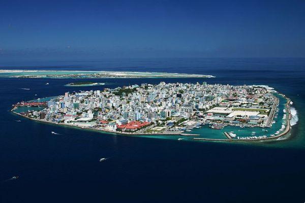 When to go to Maldives? Best season, climate and local time